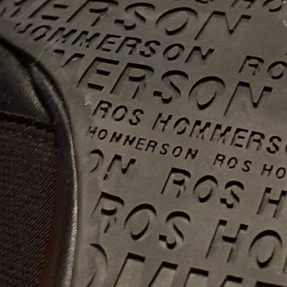 Shoes - Picture 1 of 4